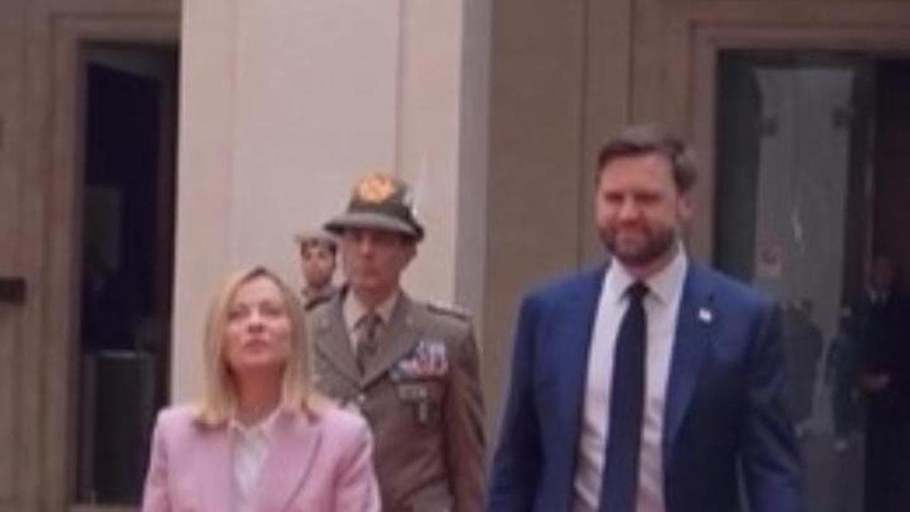 Così Giorgia Meloni racconta sui social l'incontro con il vicepresidente Vance