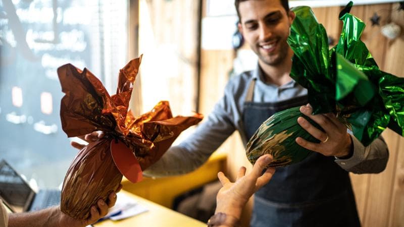 “Eastermas”, dal Regno Unito agli Usa la Pasqua sempre più come il Natale: regali e consumismo