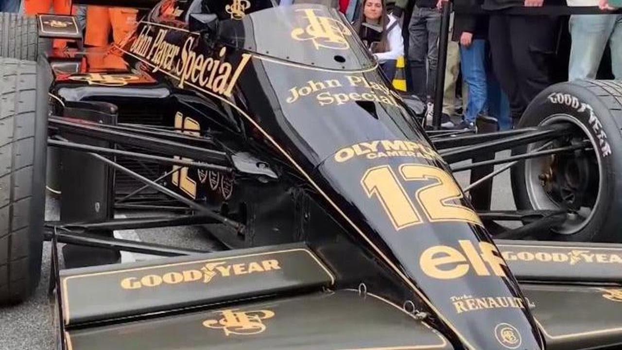 F1, la Lotus 97T di Senna torna a Estoril 40 anni dopo la sua prima vittoria