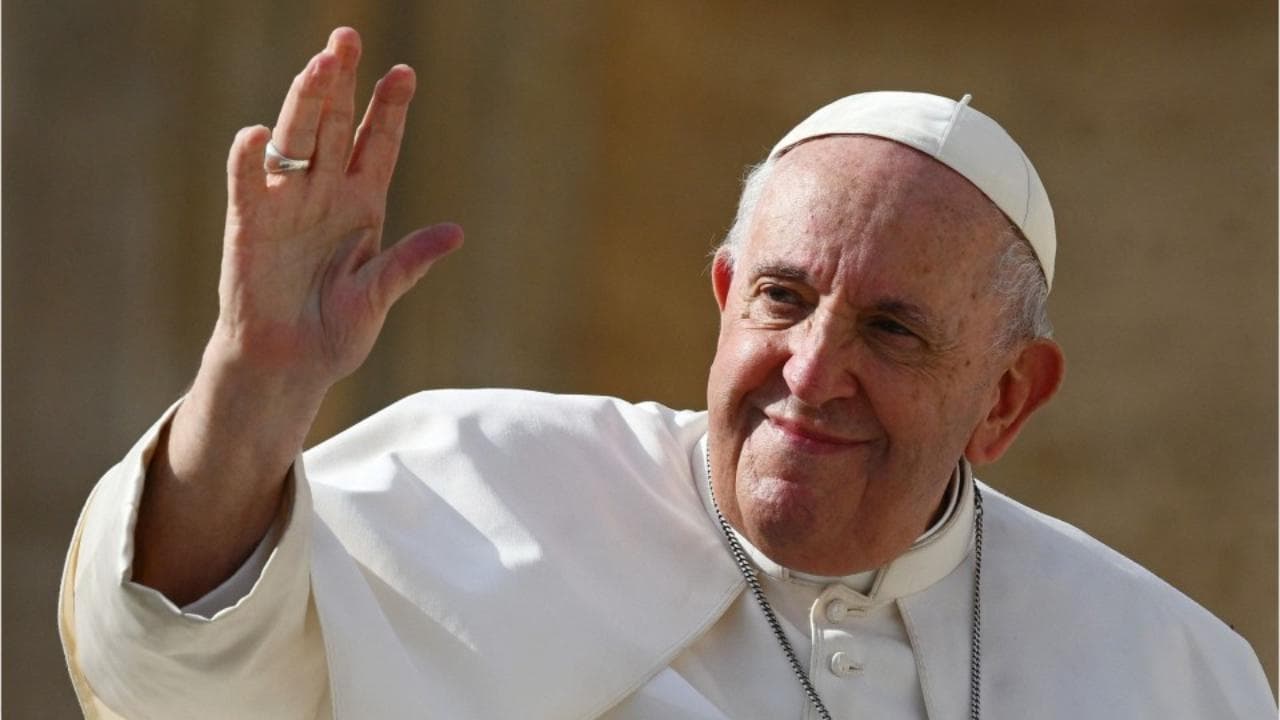 Addio Papa Francesco, il cordoglio sui social "Il suo esempio continuerà a guidarci"