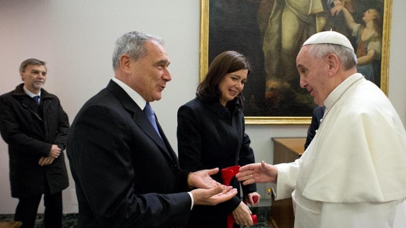 La messa con i politici nel 2014: stupore e gelo per la sferzata del Papa con l’omelia sui farisei