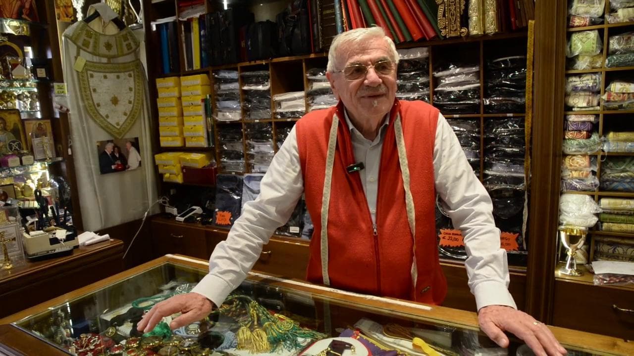 Il ricordo del sarto del Papa: "Vi racconto perché mi diede del ladro"