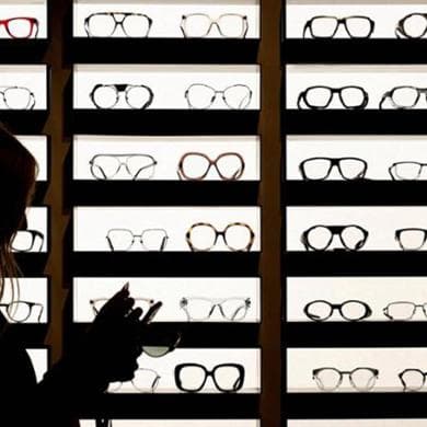 EssilorLuxottica, ricavi in volata nel trimestre. Su i prezzi in Usa in risposta ai dazi