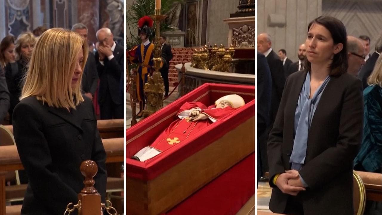 Papa Francesco: l'ultimo saluto a San Pietro di Giorgia Meloni e Elly Schlein