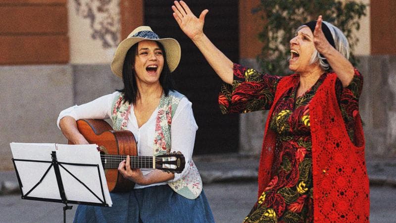 Carmen Consoli e Lucia Sardo sul set del film “L’amore che ho.”