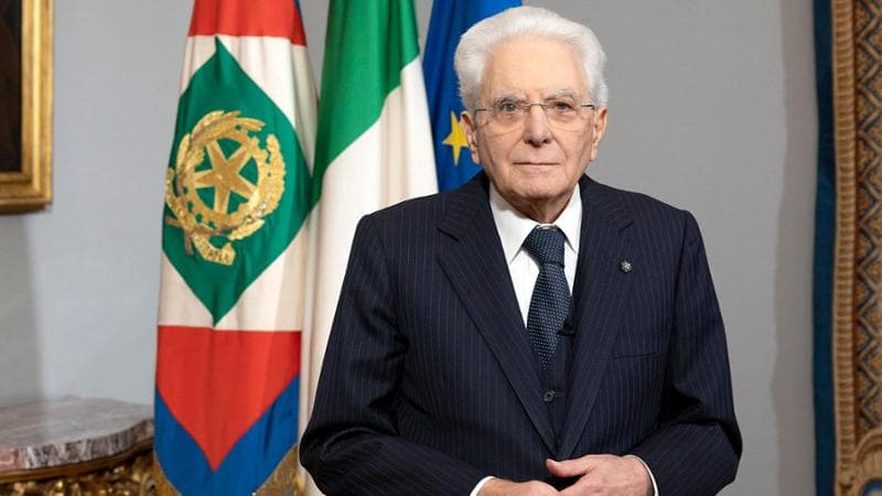 Il Presidente Sergio Mattarella nel corso del messaggio per la morte di Papa Francesco
