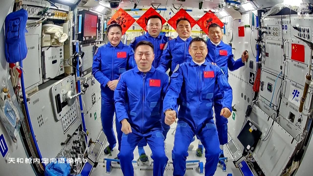 Spazio: 3 nuovi astronauti cinesi alla stazione orbitante Tiangong, ci resteranno 6 mesi