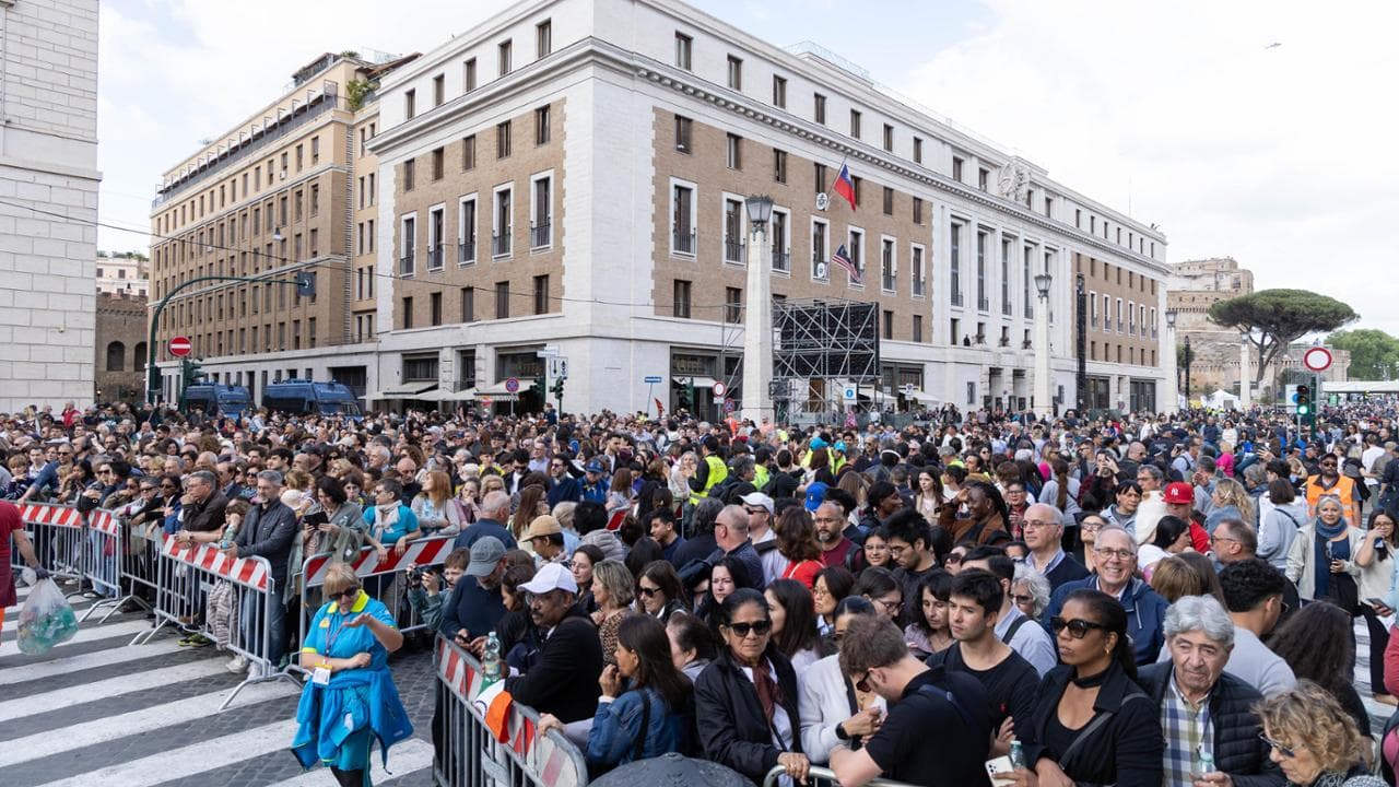 L'accesso chiuso a via della Conciliazione