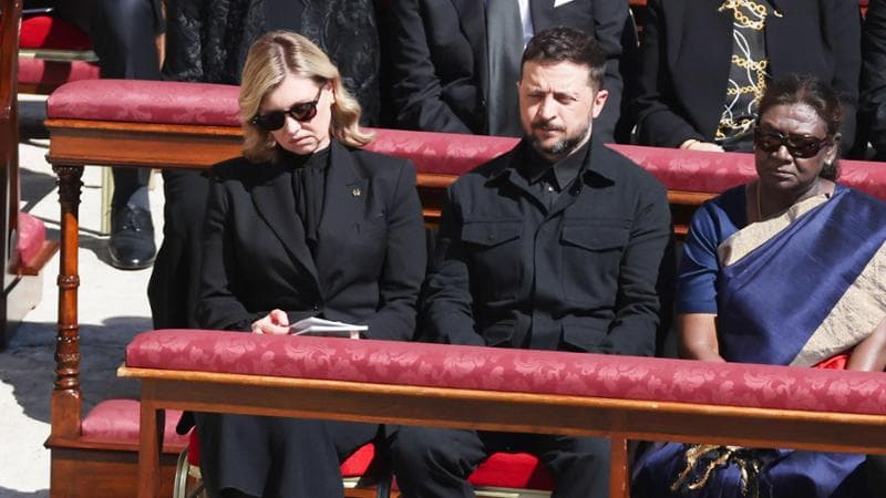 Il presidente ucraino Zelensky e la moglie Olena