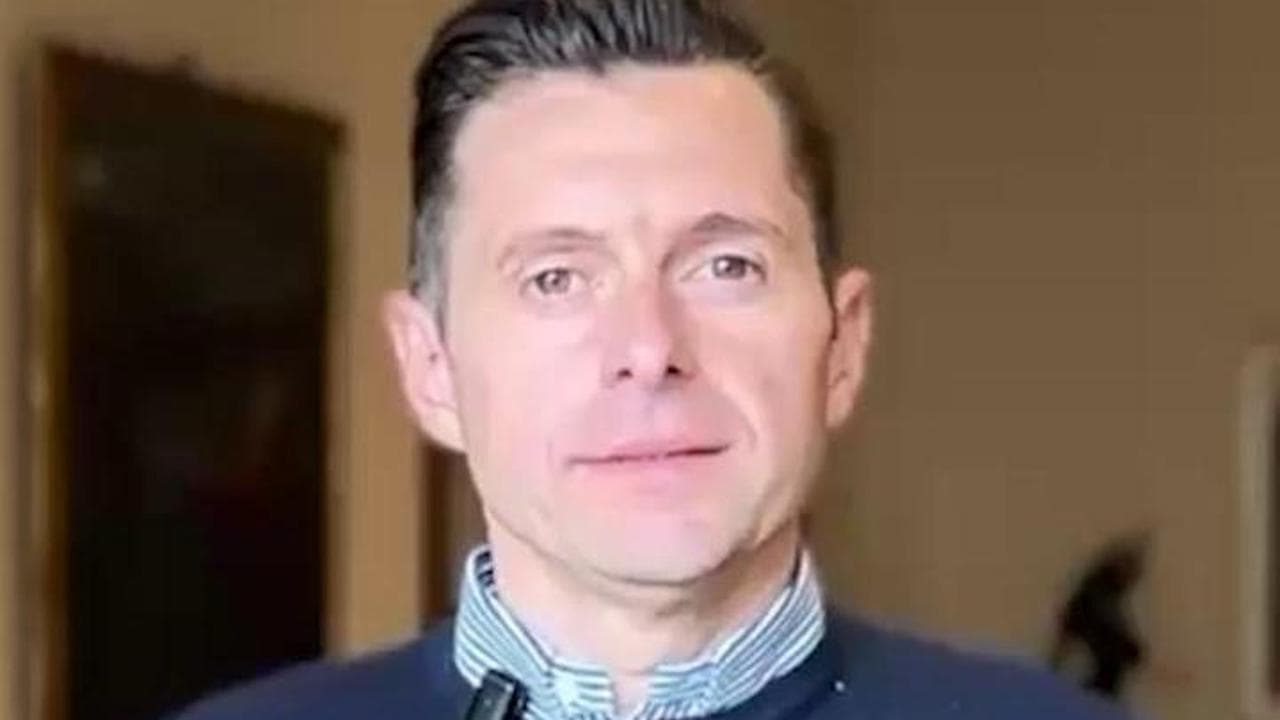 Striscione panetteria di Ascoli, il sindaco difende gli agenti: "Andava verificato il contenuto "