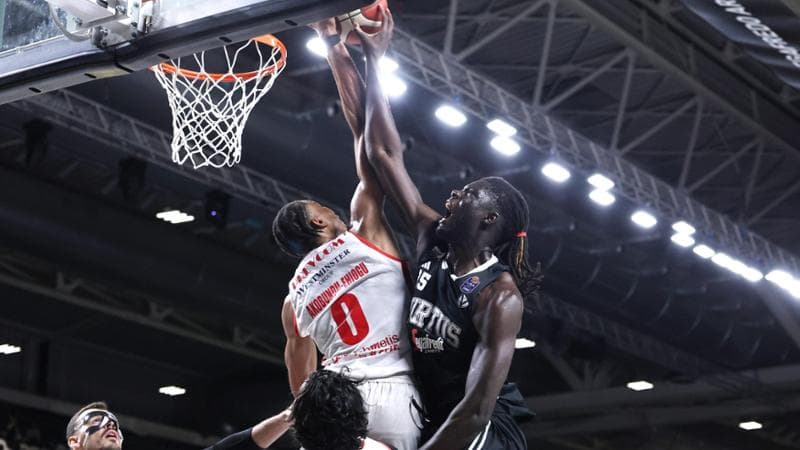 Virtus Bologna da sola in testa alla classifica, Trapani attesa alla replica. Pistoia batte Venezia