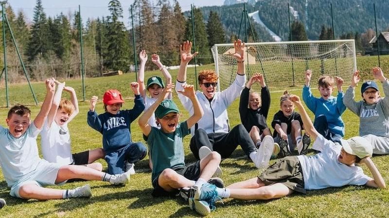 Sinner lancia la sua fondazione per aiutare i bambini: “È un giorno  speciale” - la Repubblica