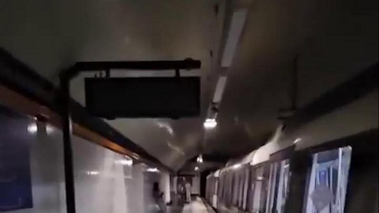 Blackout elettrico in Spagna: passeggeri nel buio della metropolitana