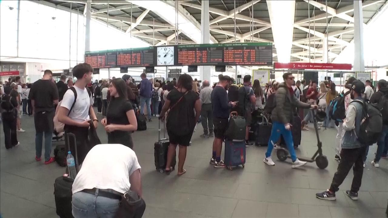 Black out in Spagna: caos alla stazione ferroviaria di Valencia