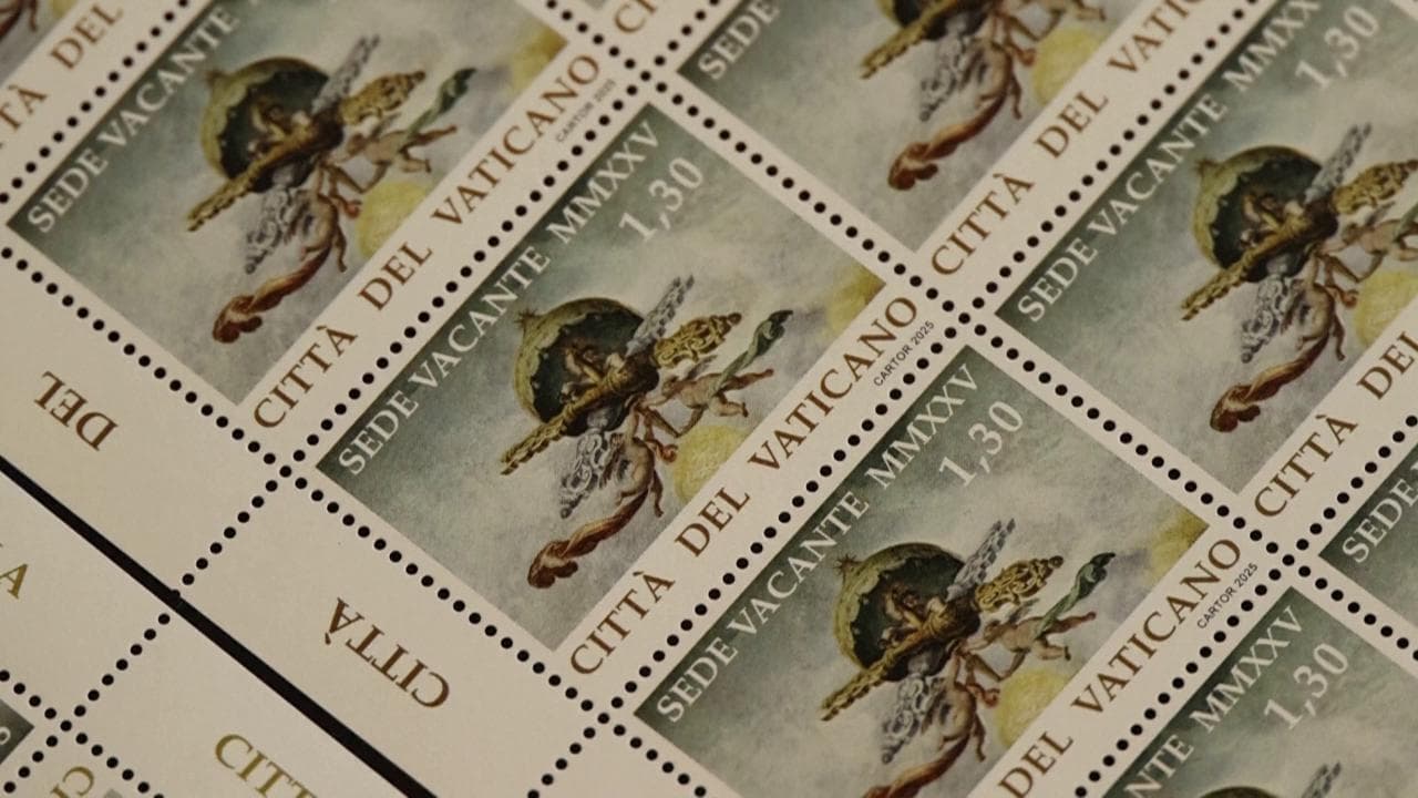 Vaticano, le Poste emettono il francobollo "Sede vacante"