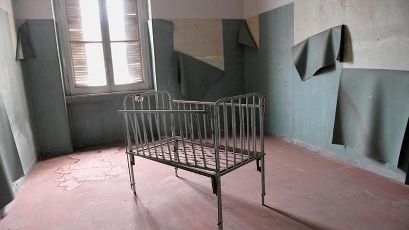 Ciò che resta del brefotrofio di Bari al cui interno è stato girato il doc. foto di Gaetano Lo Porto/Agf