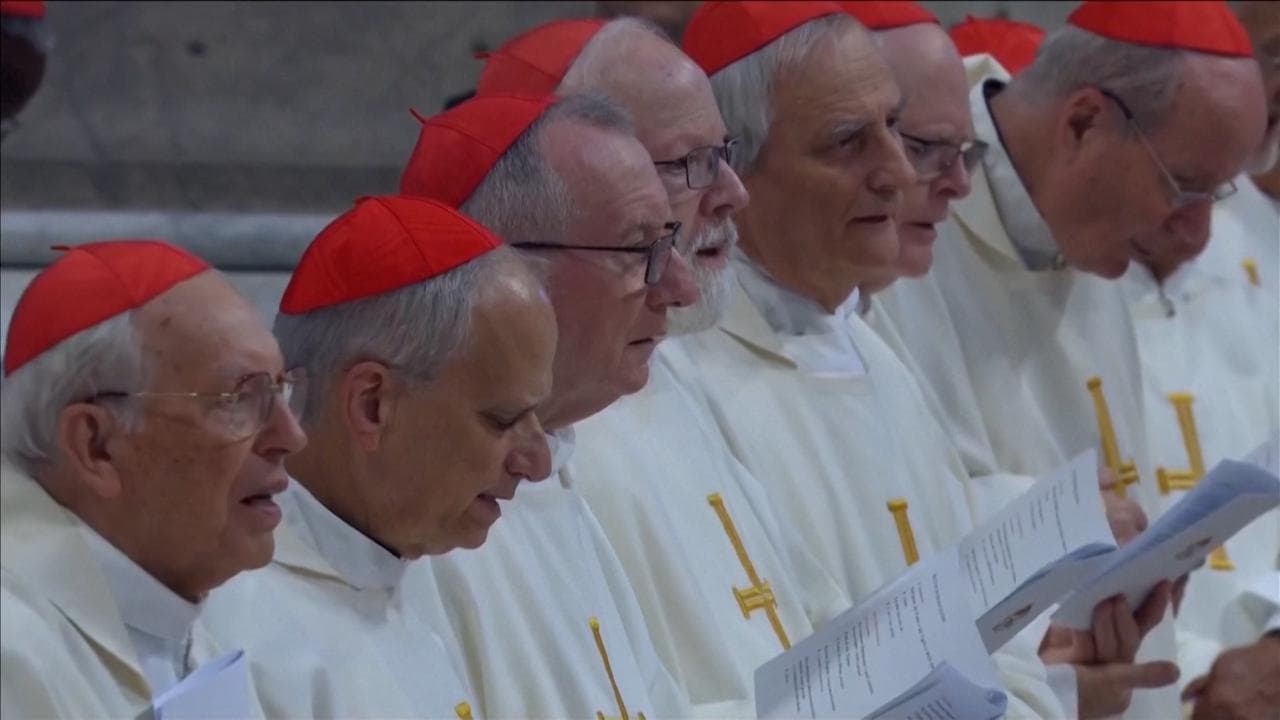 Verso il Conclave: la messa dei cardinali nell'ottavo giorno di lutto per papa Francesco