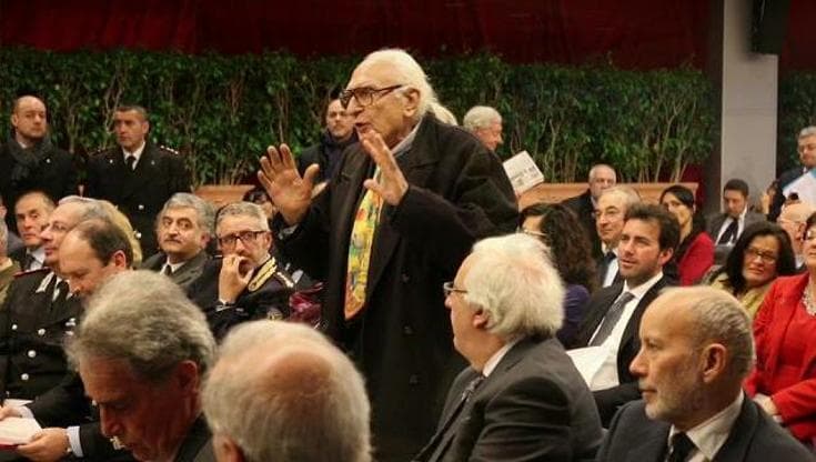 Marco Pannella protesta in aula