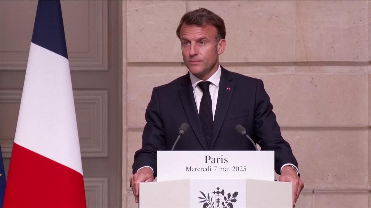 Francia-Germania, Macron annuncia: "Consiglio di Difesa comune, risoluto sostegno all'Ucraina"