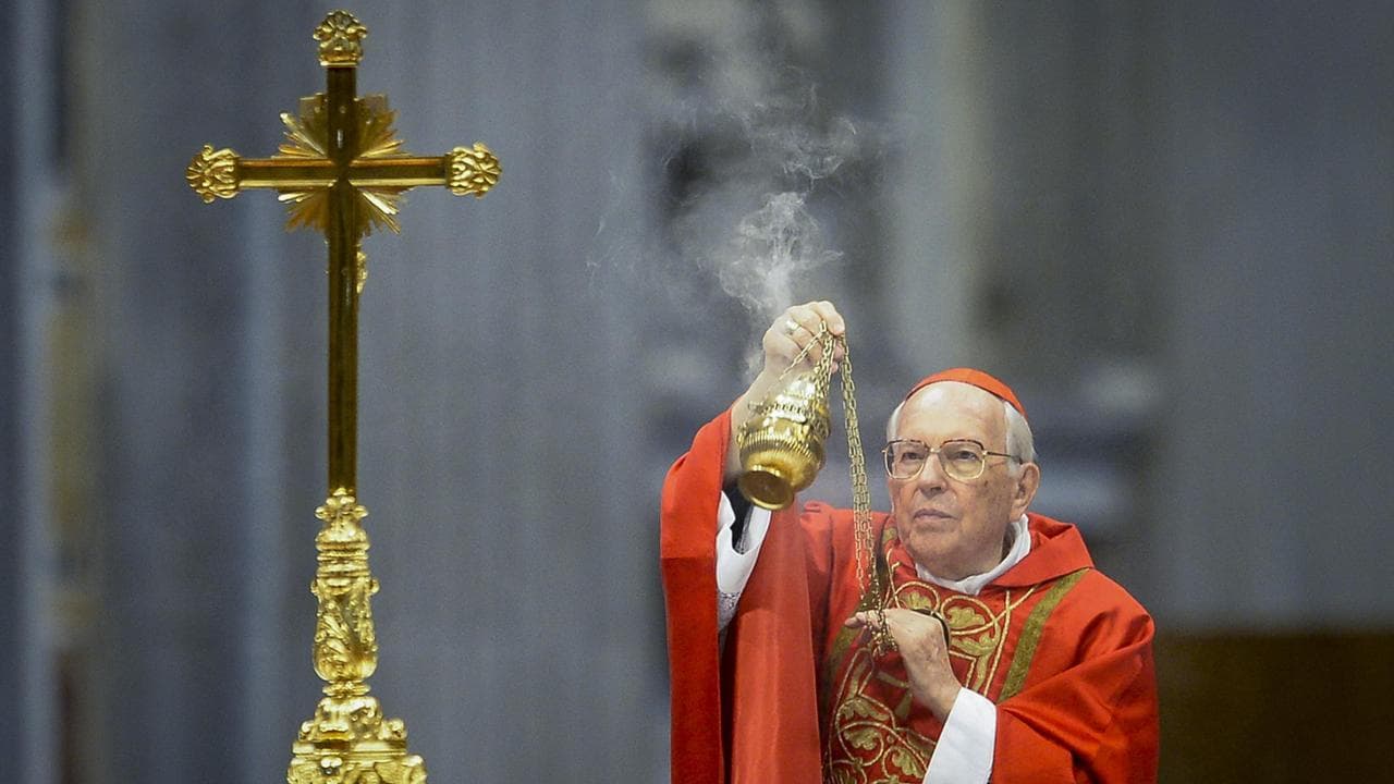 Roma Conclave per l' elezione di un nuovo Papa Basilica di San Pietro  Santa Messa Pro Eligendo Romano Pontifice nella foto Giovanni Battista Re (ROMA - , <credi