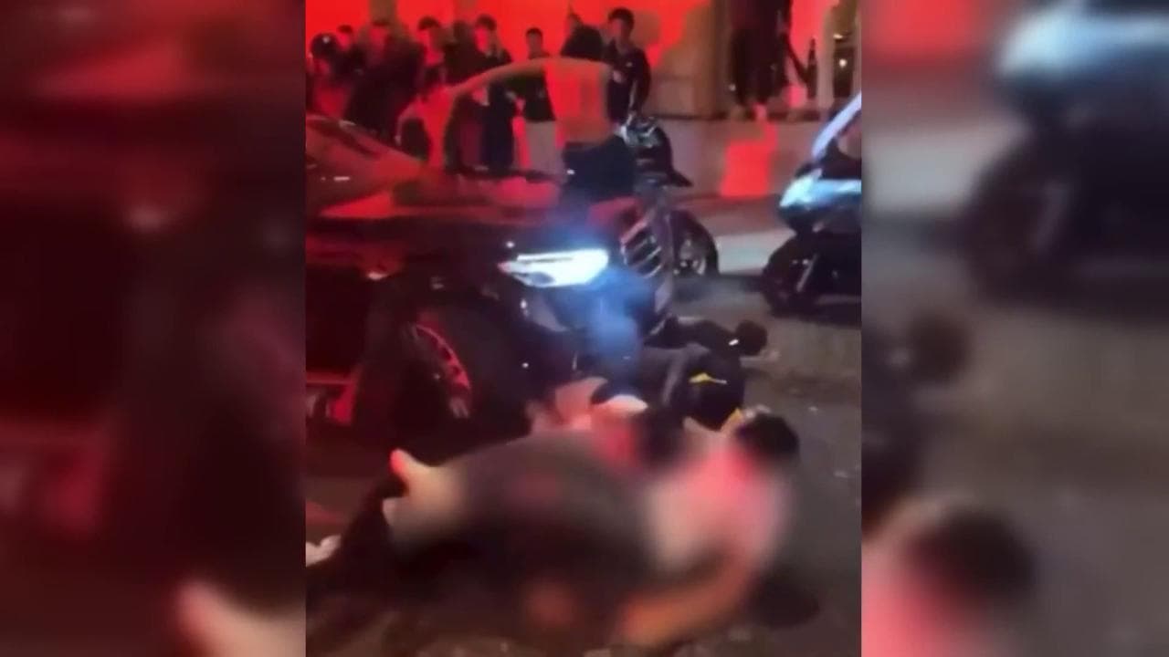 Parigi, auto si schianta contro la folla durante i festeggiamenti per la vittoria del Psg