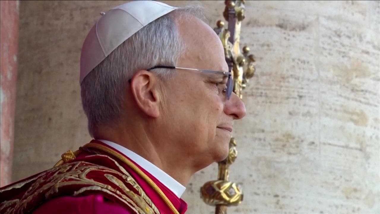 La commozione di Papa Leone XIV davanti alla folla in piazza San Pietro