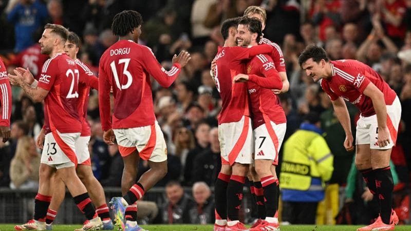 I giocatori del Manchester United esultano