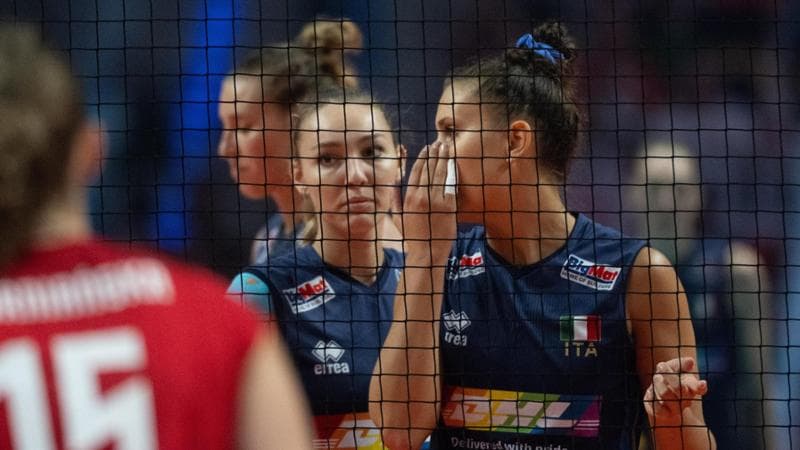 Elena Pietrini (al centro) con Anna Danesi in azzurro