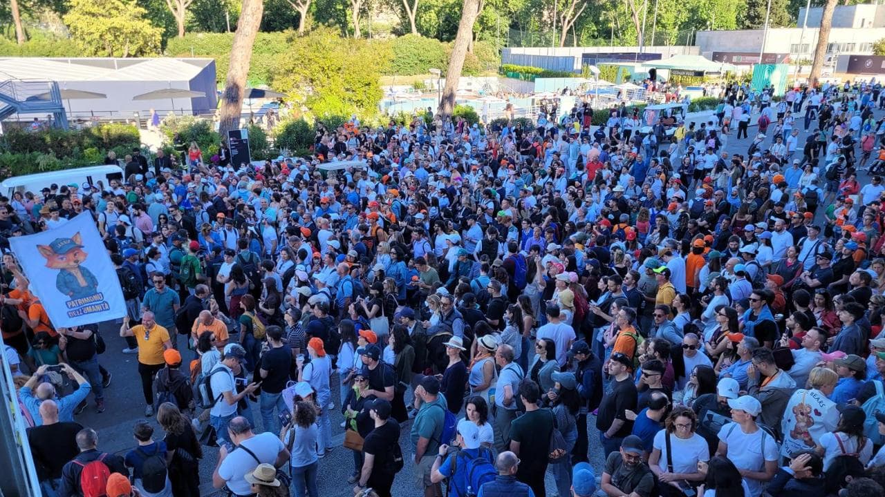 I tifosi di Sinner al Foro Italico (foto di Massimo Calandri)