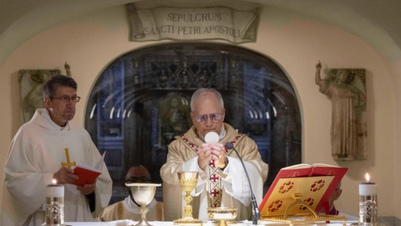 La messa di papa Leone XIV nelle Grotte vaticane