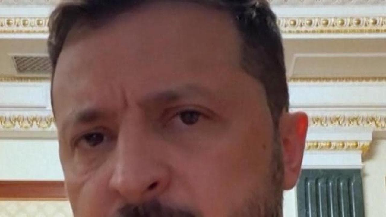 Russia-Ucraina, Zelensky: "Aspetto Putin giovedì in Turchia per parlare della fine della guerra"