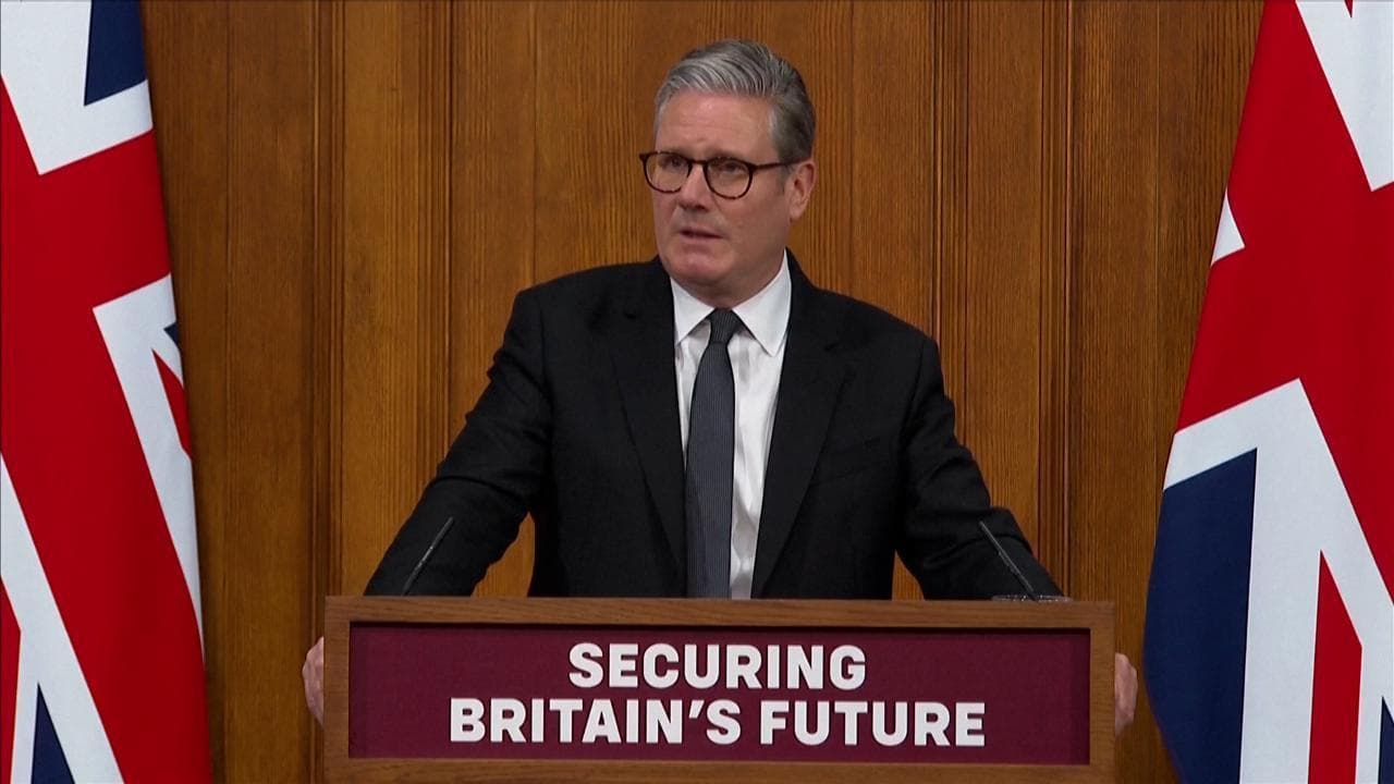 Gb: Starmer, linea dura sull'immigrazione: "Più controlli a ogni livello"