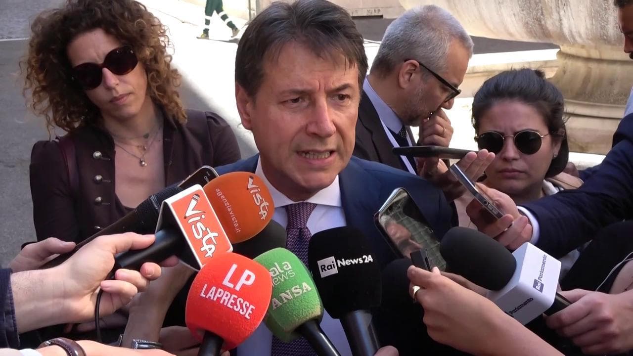 Referendum, Conte: "La maggioranza ha paura che i cittadini vadano a votare"