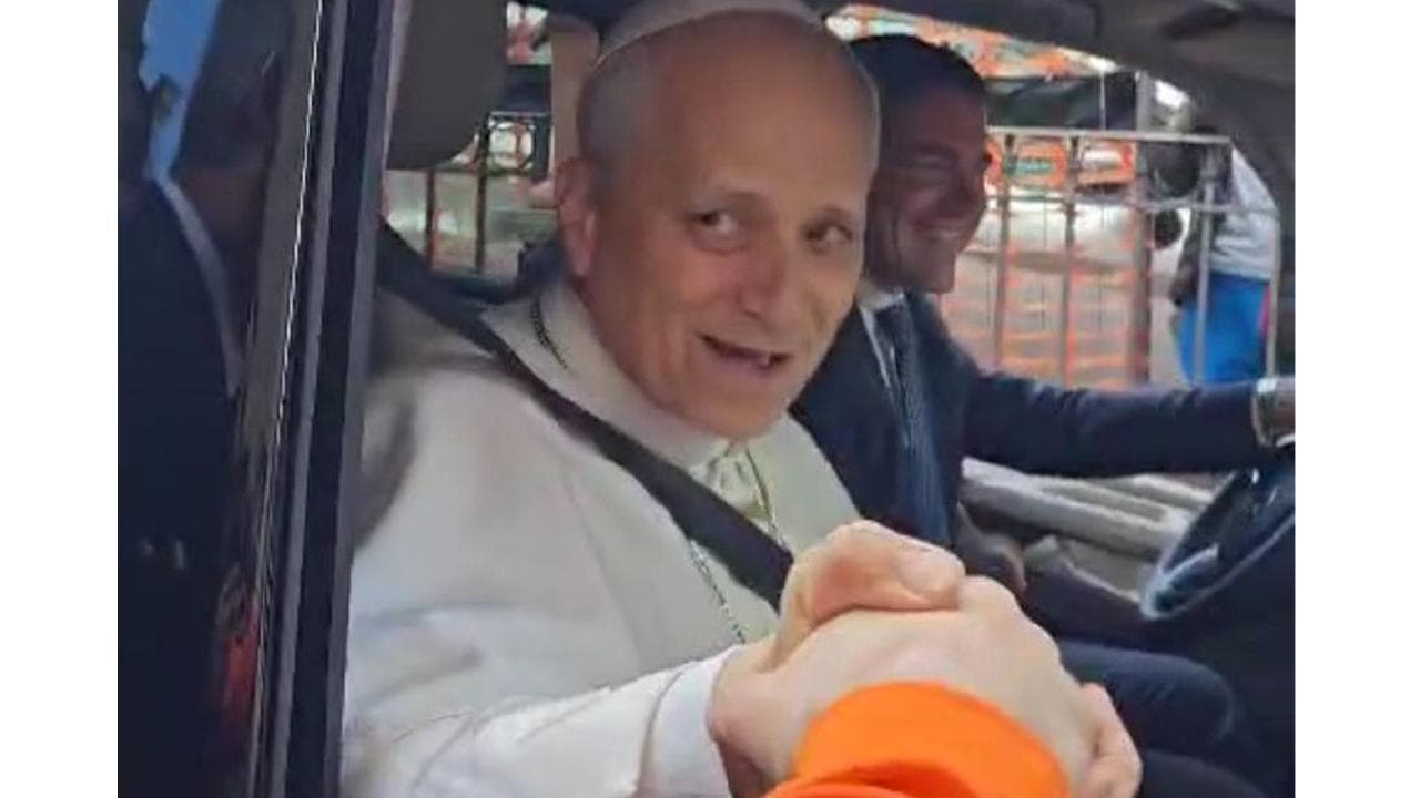 Da "Evviva il Papa? Evviva Maria" a "Forza Roma!": battute e citazioni pop di Leone XIV