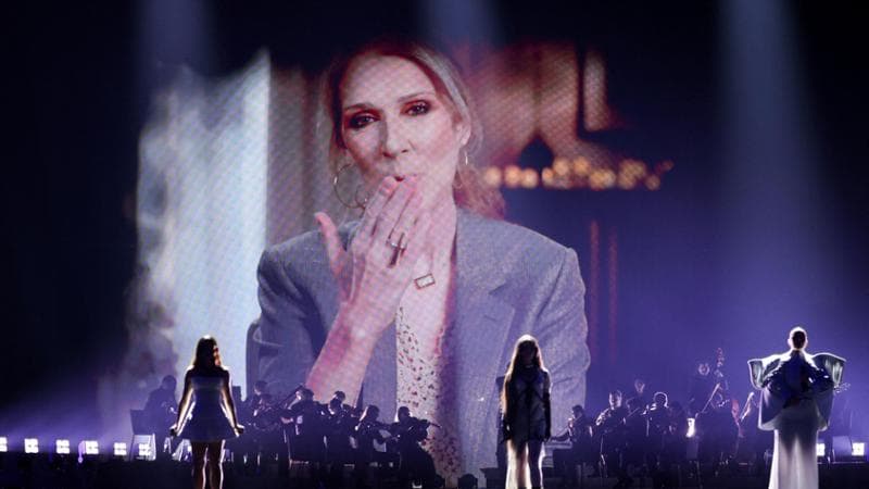 Eurovision, la commozione di Céline Dion: “Questo palco mi ha cambiato la vita”