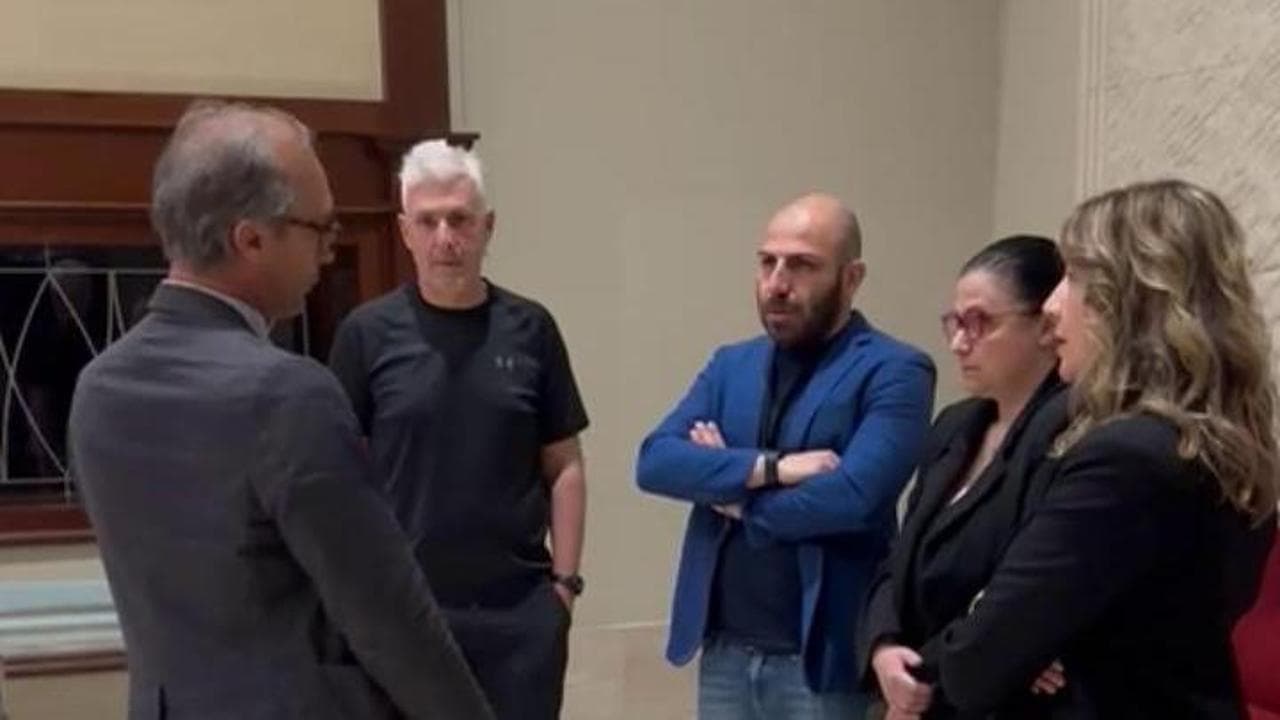 Caos in Libia, la Farnesina assiste gli italiani bloccati