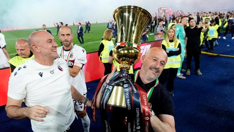 Vincenzo Italiano festeggia la vittoria della coppa Italia