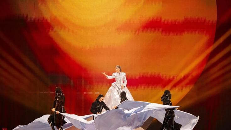Eurovision, si prosegue con le allucinazioni tra donne, tormentoni e gli australiani in gara