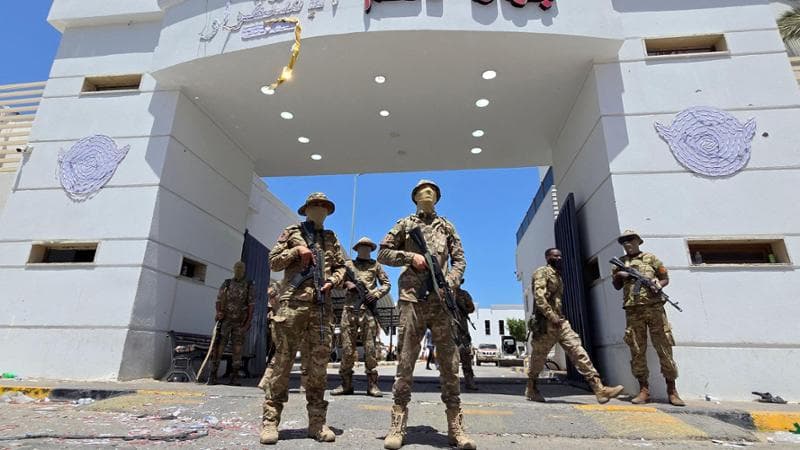 I signori della guerra puntano a cacciare il governo di Tripoli