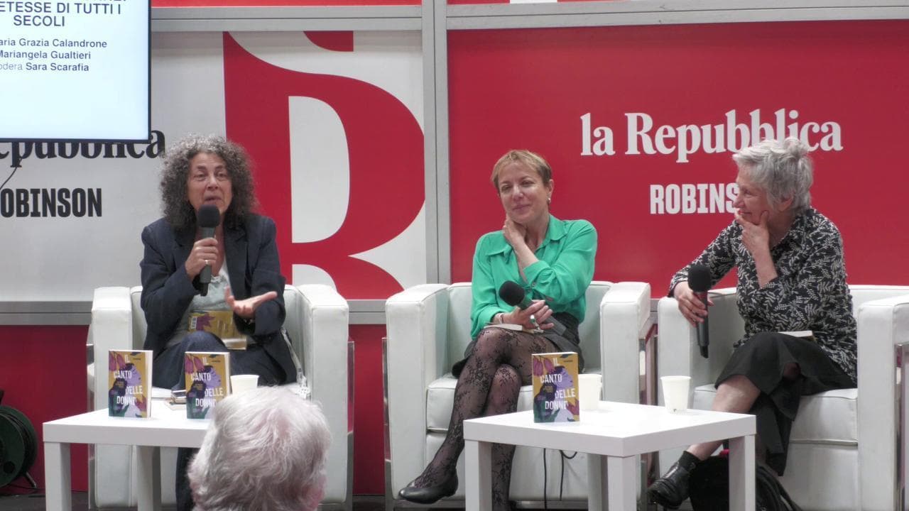 Arena Robinson, Maria Grazia Calandrone e Mariangela Gualtieri: "Dalle scuole non devono uscire poeti, ma persone che amino la poesia"