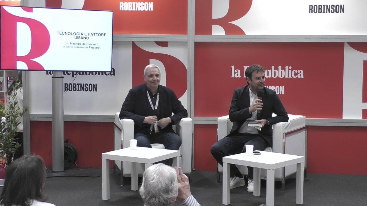 Maurizio de Giovanni: "La felicità è nel passato, dove sono i ricordi"