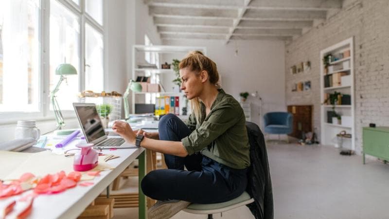 Bonus donne 2025 al via, fino a 650 euro al mese per le imprese: i requisiti