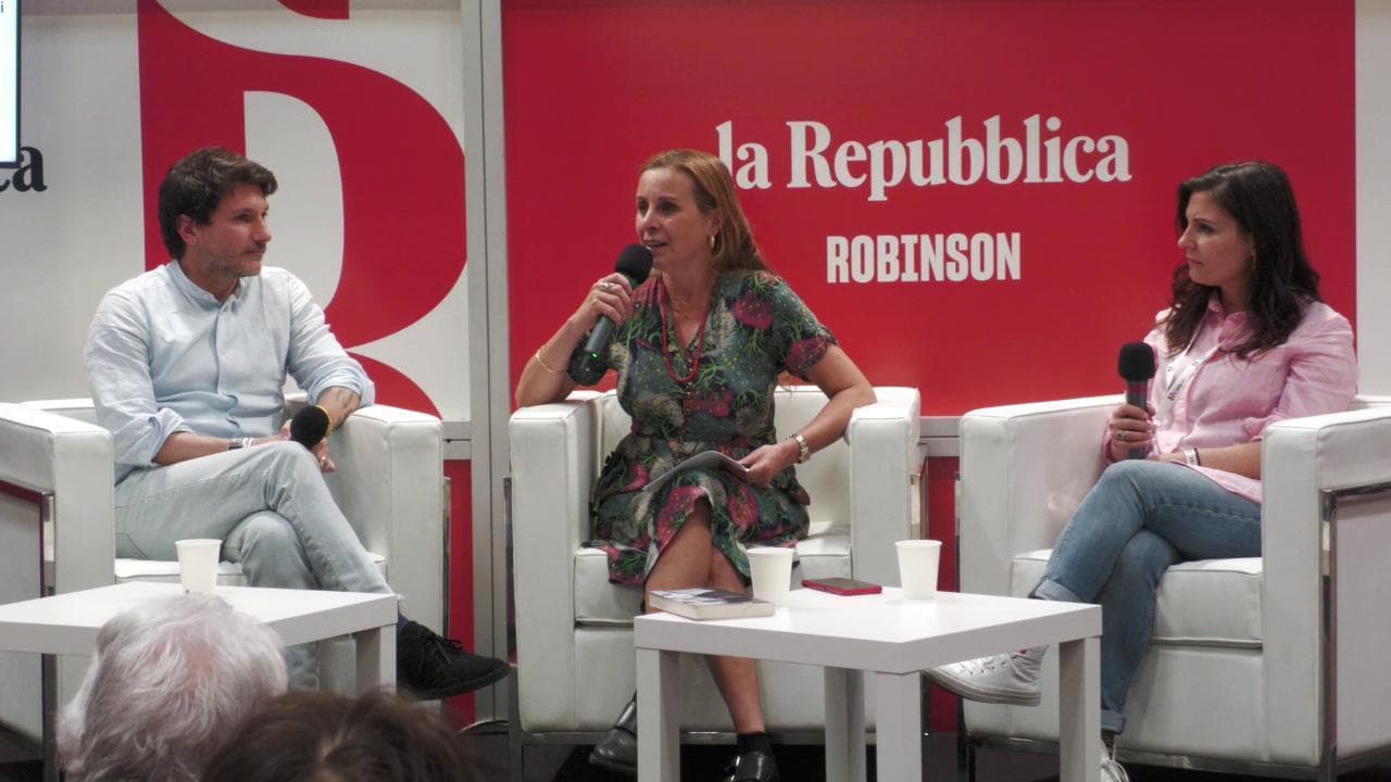 Arena Robinson, Martina Pucciarelli: "Fuggita dai Testimoni di Geova grazie a mio fratello"