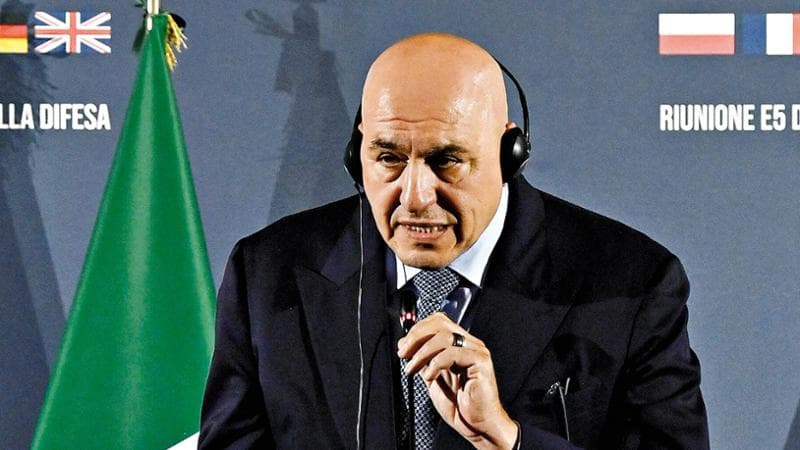 Il ministro della Difesa Guido Crosetto

