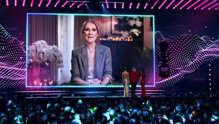 Céline Dion, fan in attesa per l’artista alla finale di Eurovision