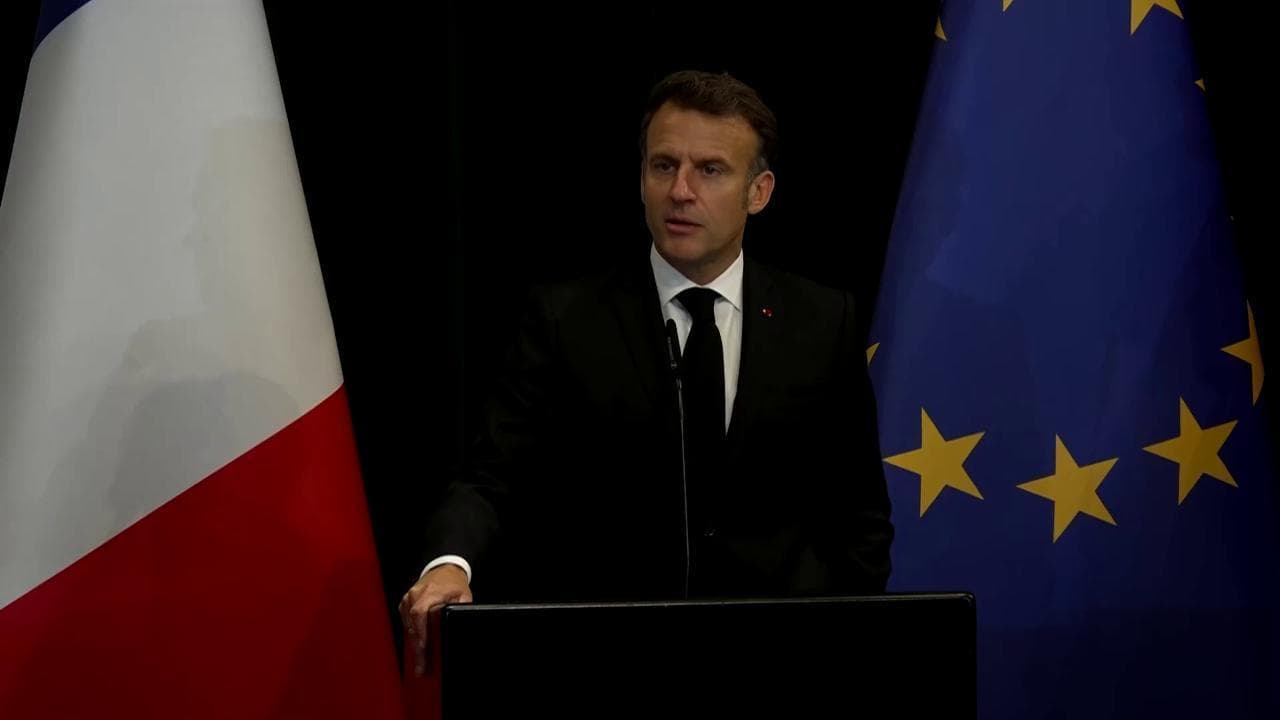 Macron: "Sono sicuro che Trump, preoccupato per la credibilità Usa, reagirà al cinismo di Putin"