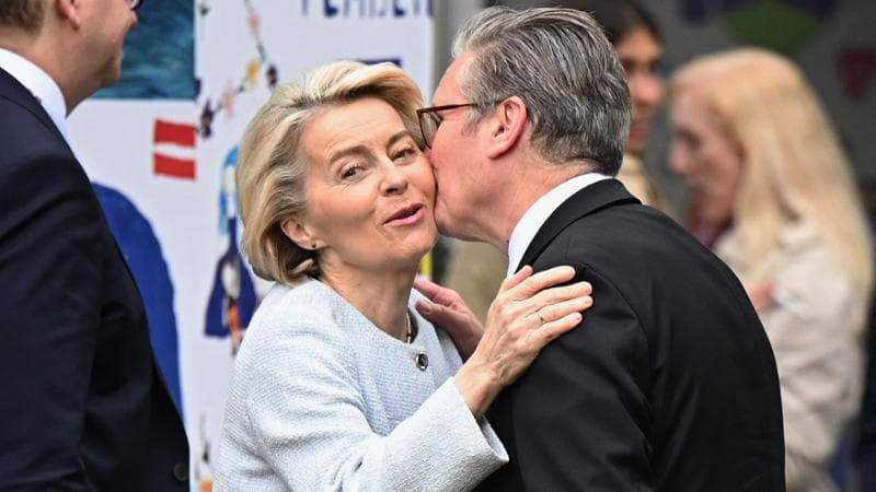 Ursula Von Der Leyen e Keir Starmer al vertice europeo di Tirana questa settimana