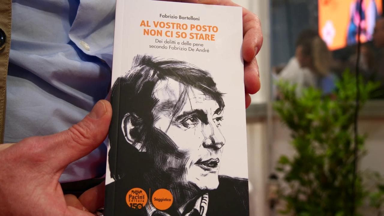 Salone del Libro, tra musica e giustizia: il nuovo libro su De André