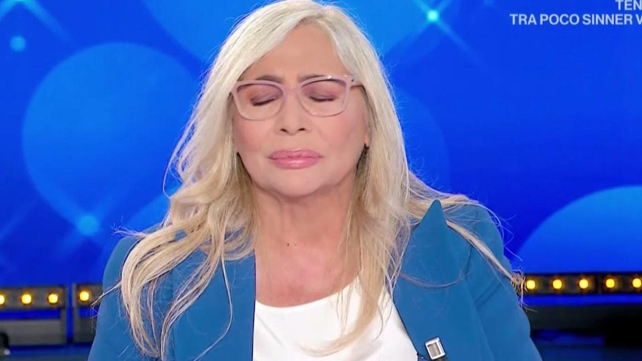 Mara Venier, i saluti e le lacrime a Domenica In: "Mio marito non è stato bene"