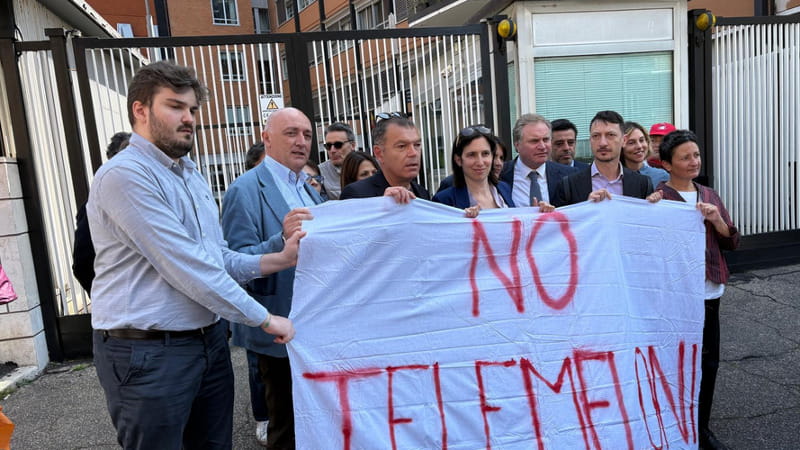 Referendum, la mobilitazione Pd. Schlein al sit-in Rai: “I cittadini vanno informati, no TeleMeloni”
